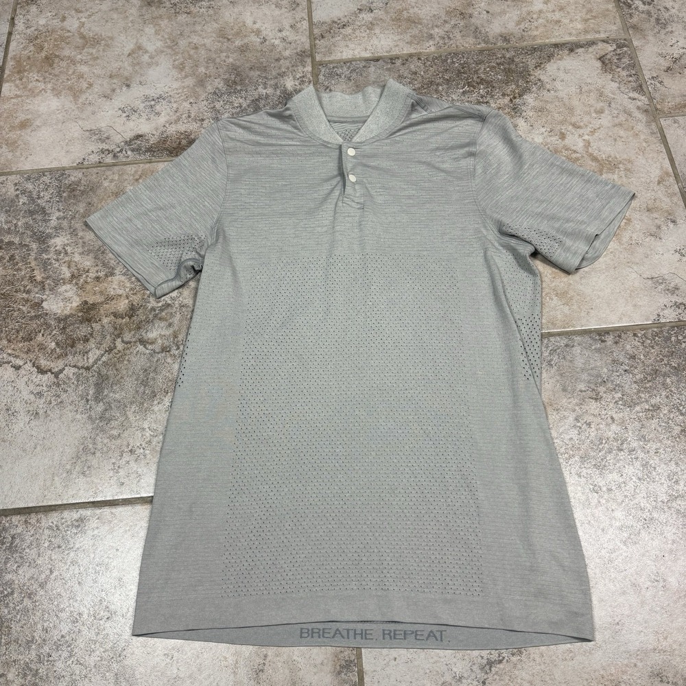 Lululemon Shirt Mens Small Gray Metal Vent Breathe Polo Blade Collar Perforated